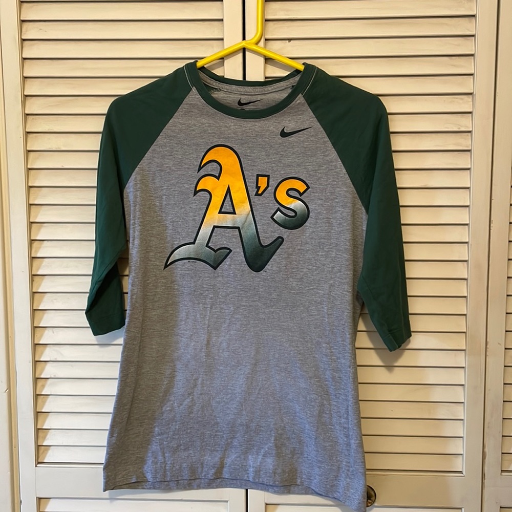 Women’s  Nike Oakland A’s shirt